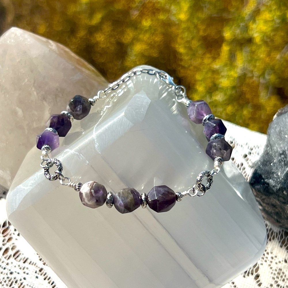 HM064 Amethyst Bracelet 7” Can be sized